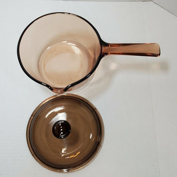 VTG Vision Corning Ware 1L Sauce Pan Pour Spout Pot Amber w/ Pyrex Lid USA - Picture 3 of 7